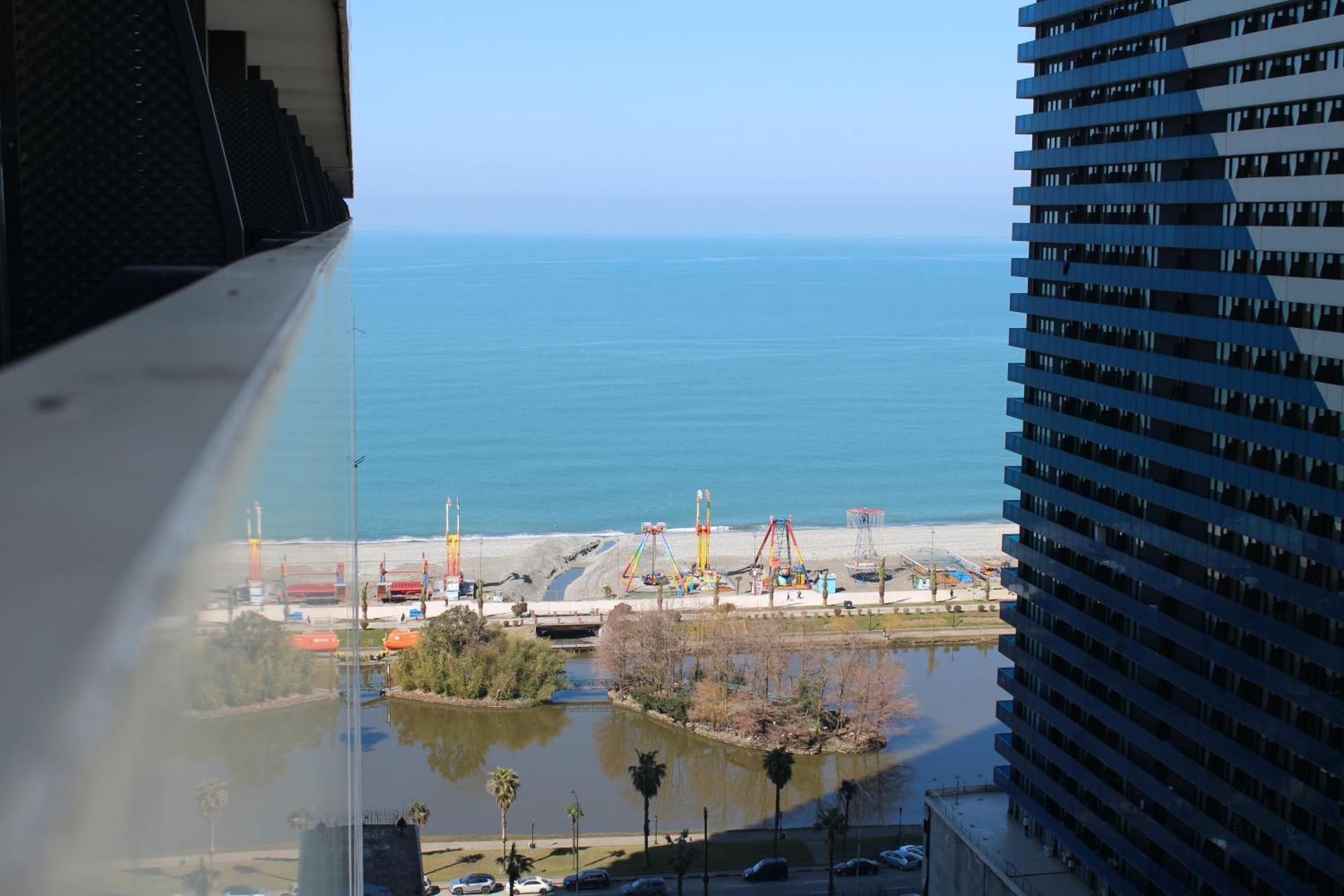 Sea View Orbi 公寓 *